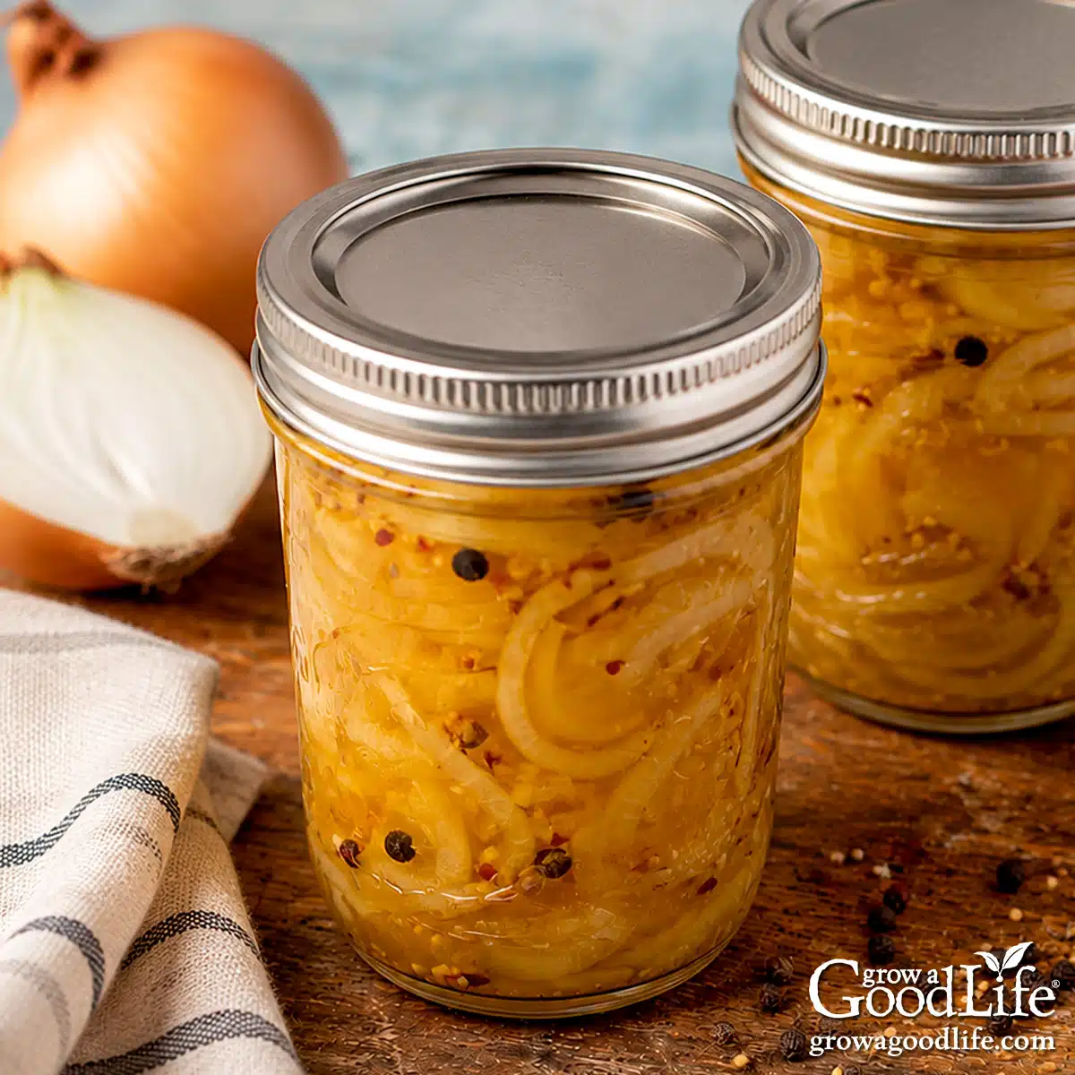 Savanyított hagyma recept: kenyér és vaj ízű befőzés 2 Savanyított hagyma recept: kenyér és vaj ízű befőzés